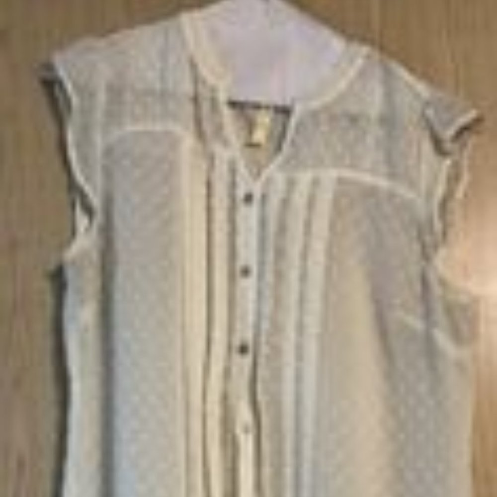 Matilda Jane swiss dot cap sleeve top size medium